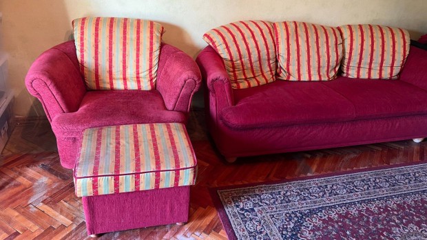 3 szem�lyes kanap�, fotel, t�rol�s puff