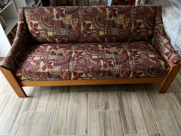 3 szemlyes rugs kanap