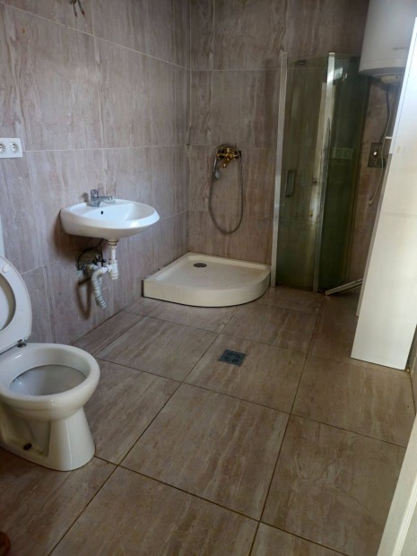 3 szob�s Csal�di h�z