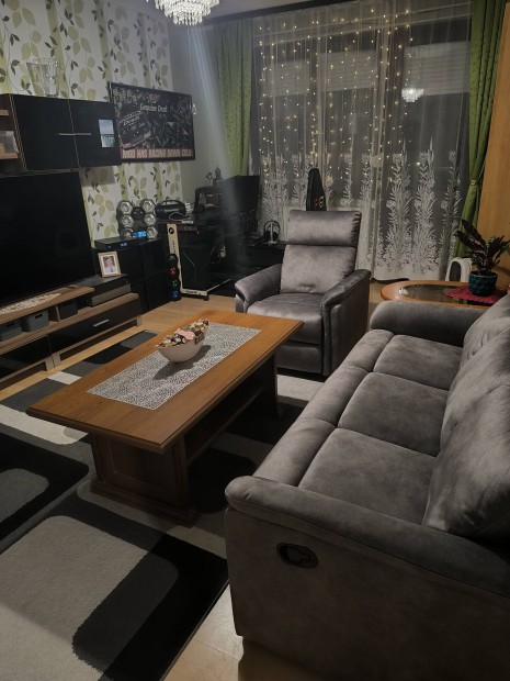 3 szob�s fel�j�tott lak�s