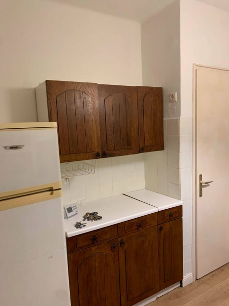 3 szob�s lak�s Vir�nyoson kiad�