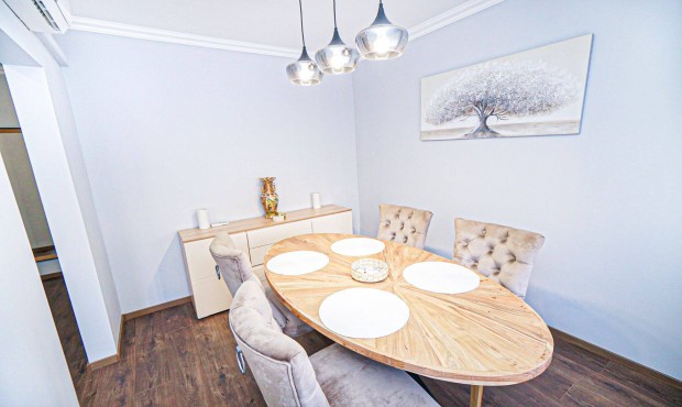 3 szob�s lak�s az Egyetemek szomsz�ds�g�b�l