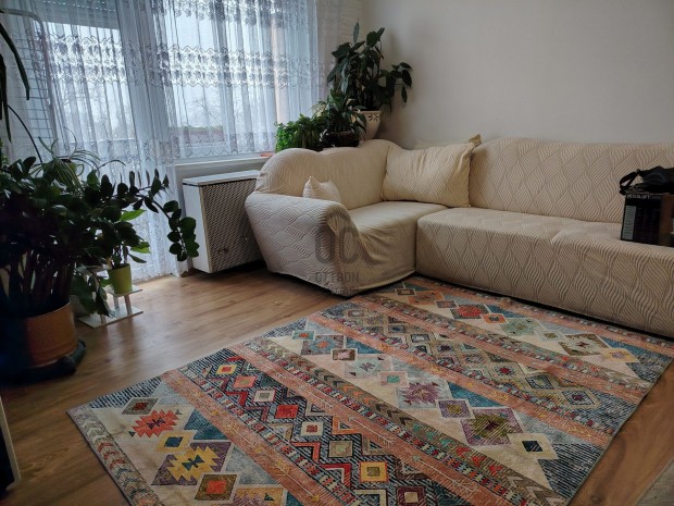 3 szob�s t�glalak�s V�c De�kv�r