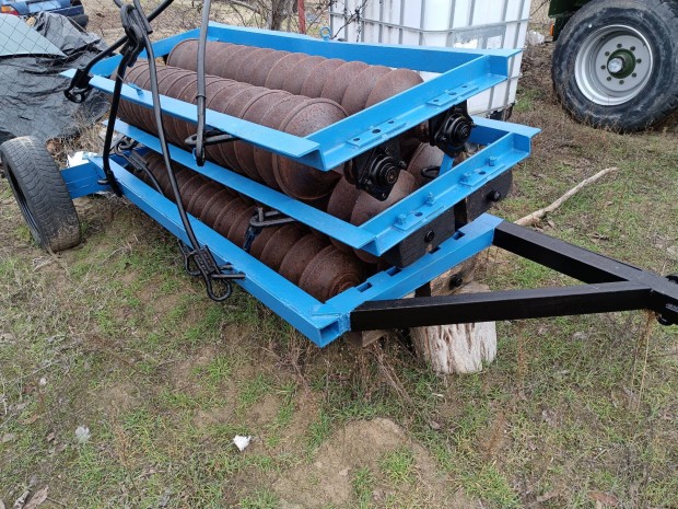 3 tag gy�r�shenger vontatott gy�r�s henger 