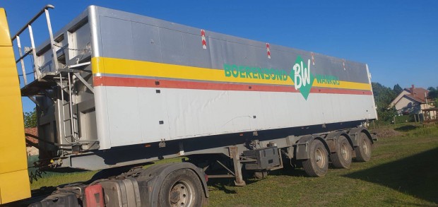 3 tengelyes p�tkocsi elad�!