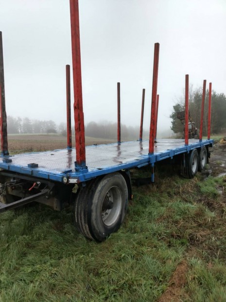 3 tengelyes p�tkocsi elad� 