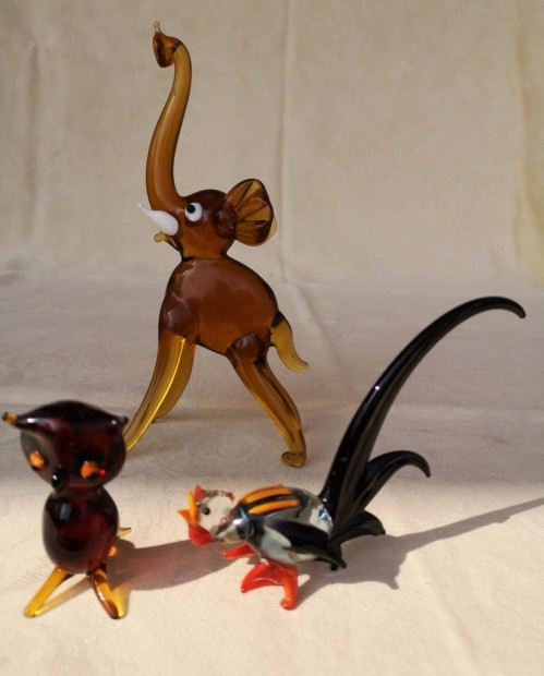 3 üveg figura: elefánt, kakas, bagoly