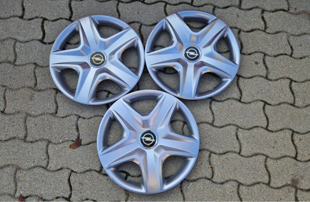 3db 16" Opel emblémás dísztárcsa