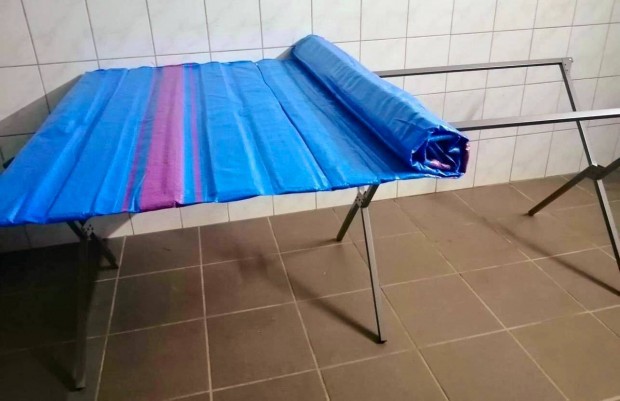 3m piaci asztal/árúsító asztal ingyen szállítással