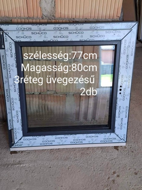 3rétegű bukó-nyiló antracit műanyag ablak 77×80