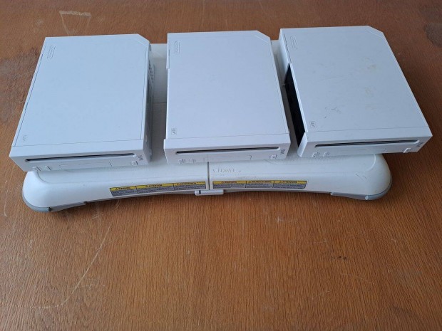 3x Nintendo Wii + Balance board