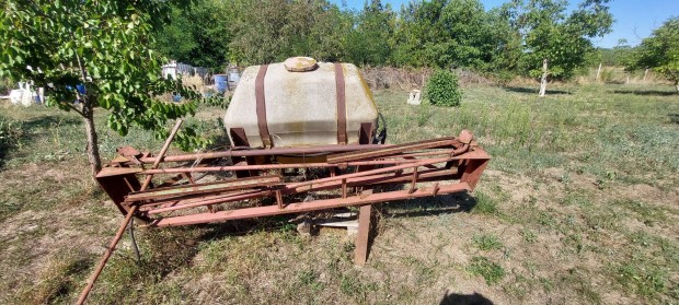 400 literes fggesztett permetez 