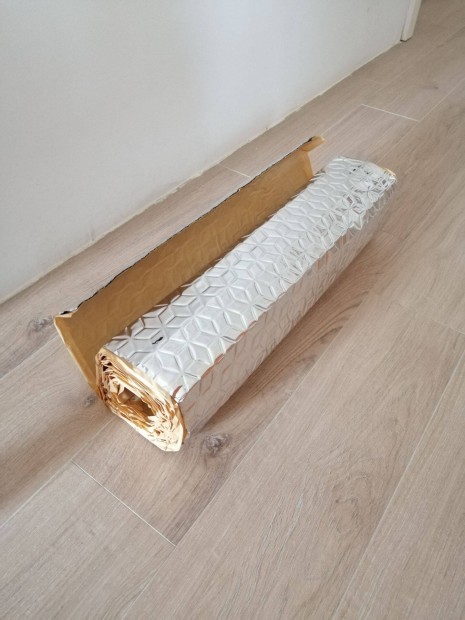 400x50 cm �ntapad�s zajcs�kkent� �s h�szigetel� p�rna