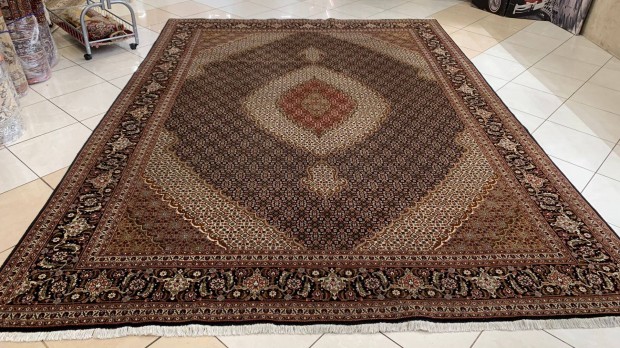 4073 Mesesz�p Mahi Tabr�z mint�s K�zi Gyapj� Perzsa Sz�nyeg 250X340CM