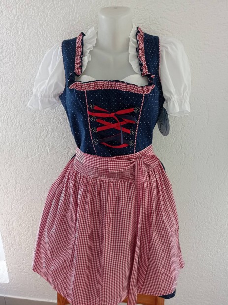 40-es j, cmks dirndl ruha ktnnyel 