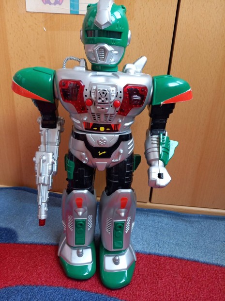 40cm magas Symba robot