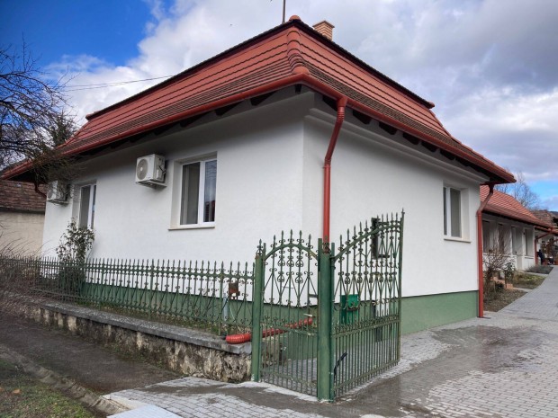 40m2-es lak�s kiad�