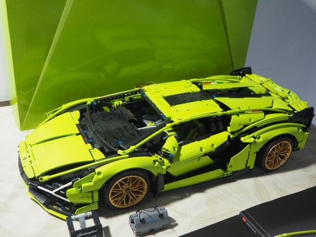 42115 LEGO Technic - Lamborghini Sián FKP 37