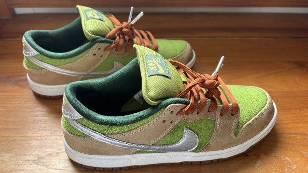 42,5-es Nike SB Dunk Low Pro cipő
