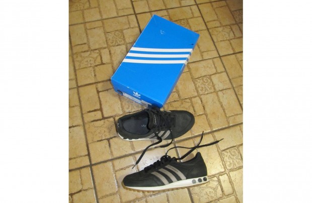 42-es Adidas La Trainer sportcip