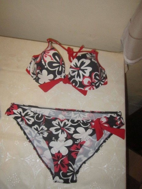 42-es Origami bikini