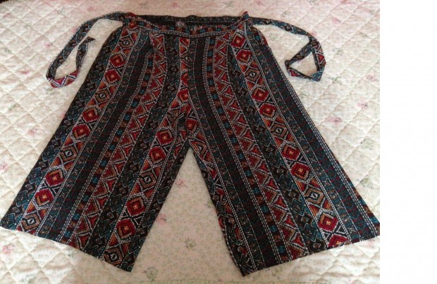 42-es női nadrág, térdnadrág, rövid nadrág, derékb. 80 cm