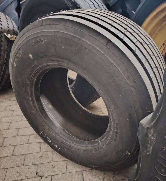 435/50R19,5 �j gumi