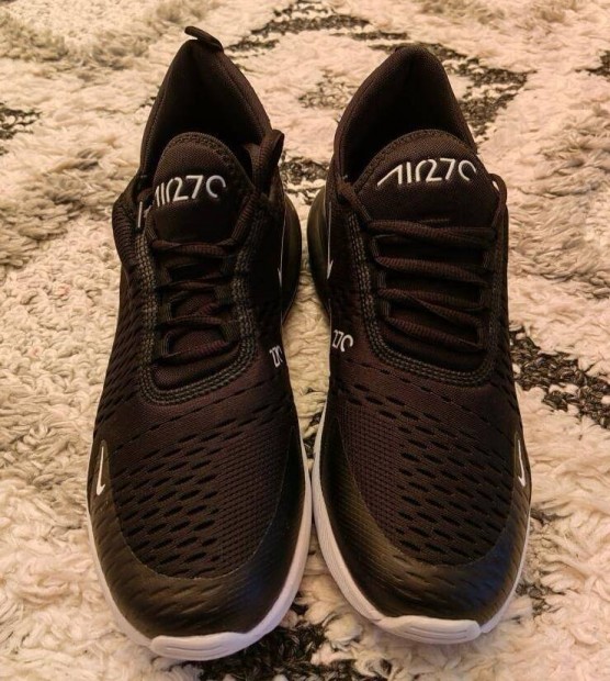 43-as (43) Nike Air 270 új cipő 