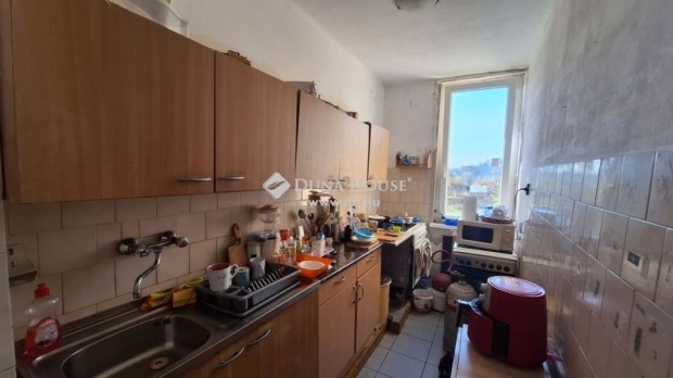 43 nm-es lak�s elad� S�rbog�rd