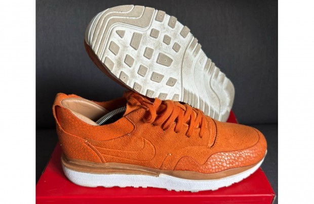 44-es Nike Air Safari Royal Russet Narancssrga Frfi Cip Br