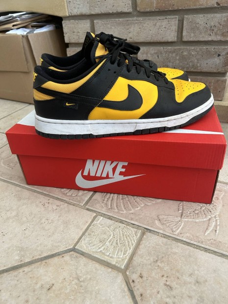 44es Nike Dunk Low elad