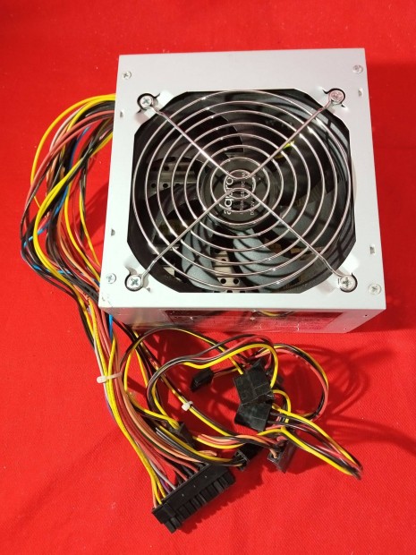 450W számítógép tápegység 12cm ventilátor, 3*SATA. Danubius.Posta