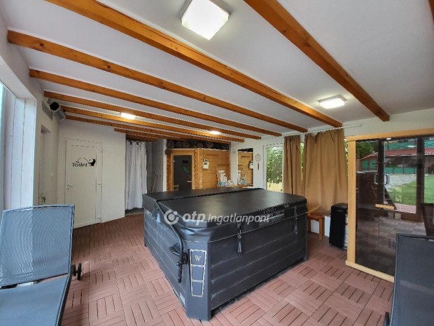 459 nm-es h�z elad� H�v�z