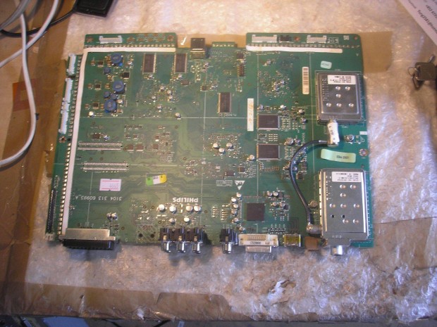 4665 hibs mainboard Philips 32pfl9830 3103 313 60993_A UV1318S/Aihn-3