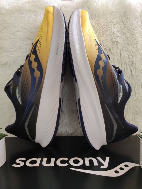 47-es Saucony Ride 15 frfi futcip