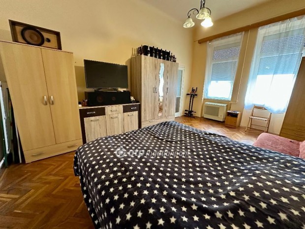 47 nm-es lak�s elad� Debrecen