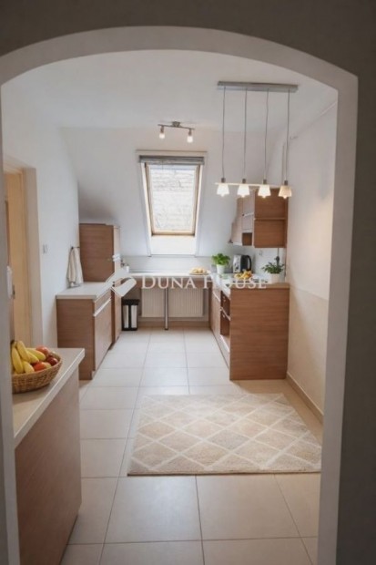 47 nm-es lak�s elad� Debrecen