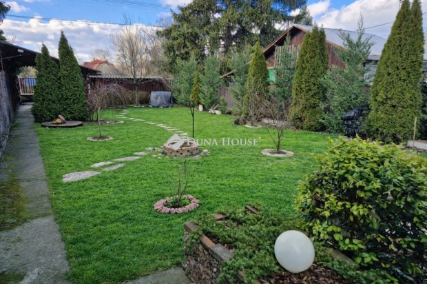 48 nm-es h�z elad� Kiskunlach�za