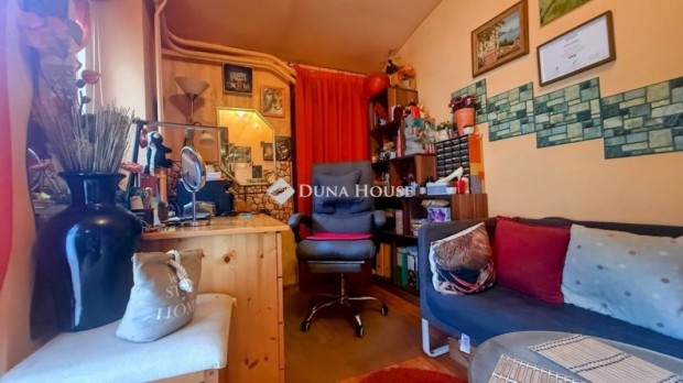 48 nm-es lak�s elad� Szombathely