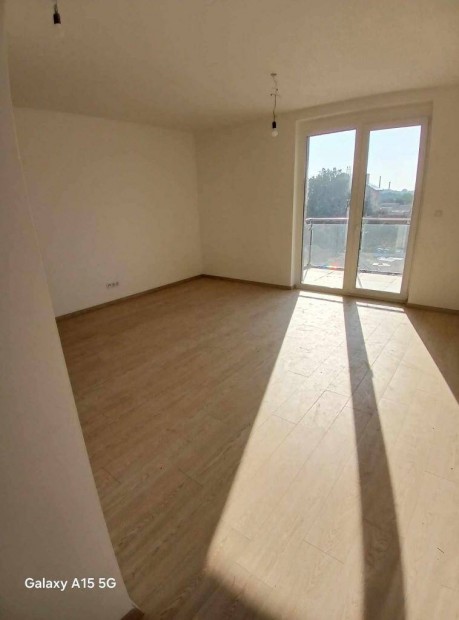 49 nm-es lak�s elad� Budapest 19. ker