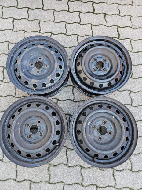 4X100 5,5X15 ET45 54 Agy Toyota Hasznlt Lemezfelni