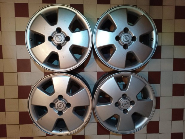 4X100 R15 ET49 Opel alufelni 