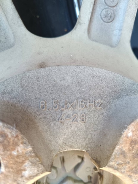 4*108 16" Peugeot alufelni garnitra j llapot nyri gumikkal