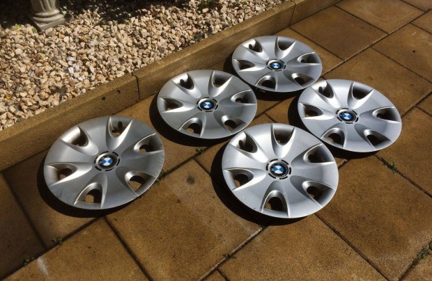 4+1 db Gyári BMW 16" Dísztárcsa