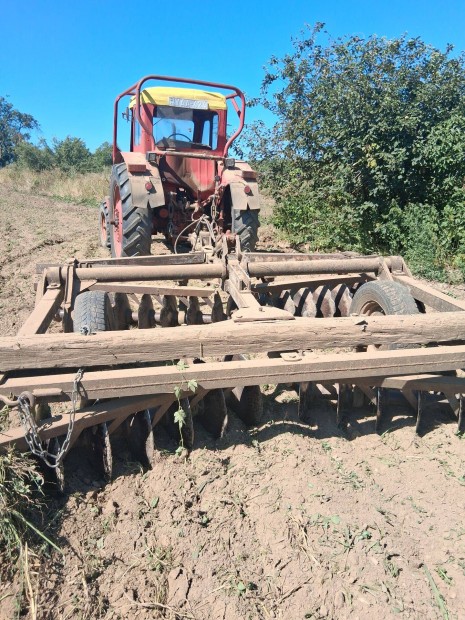 4,20-as XT Neh�zt�rcsa elad�