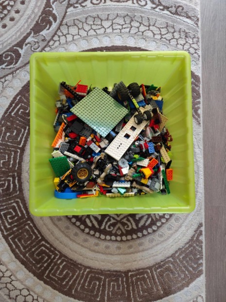 4,3 kg véletlenszerű ömlesztett lego