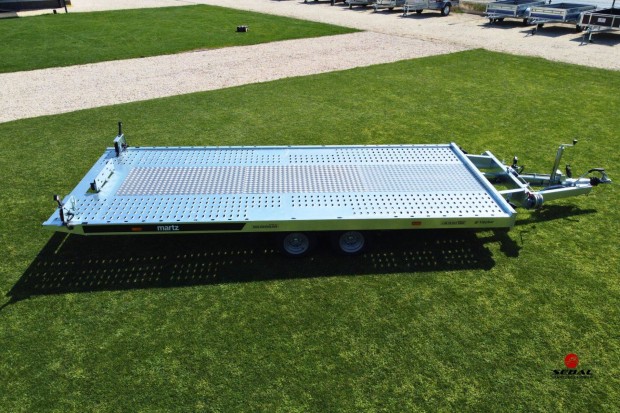 4.7x2m-es aut�sz�ll�t� ut�nfut� (2.7 tonn�s) akci�san 2.490.000 Ft