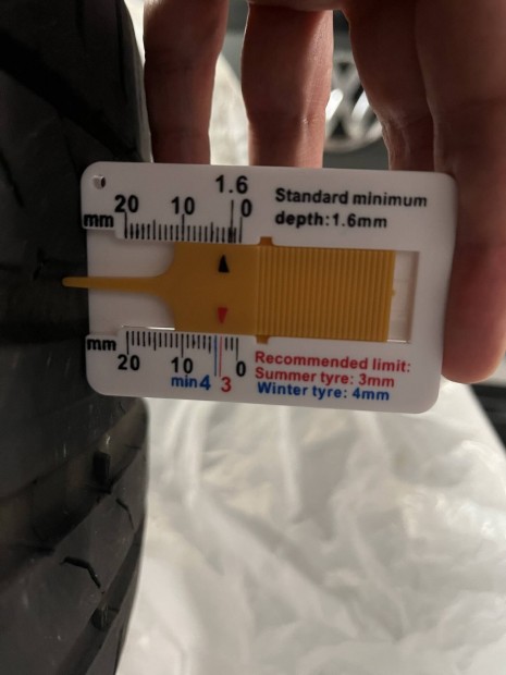 4 Continental Contisportcontact W XL Contiseal 225/45 R18
