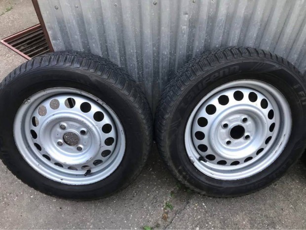 4 DB 14 colos Ignisre vagy Wagon R-re t�li gumi