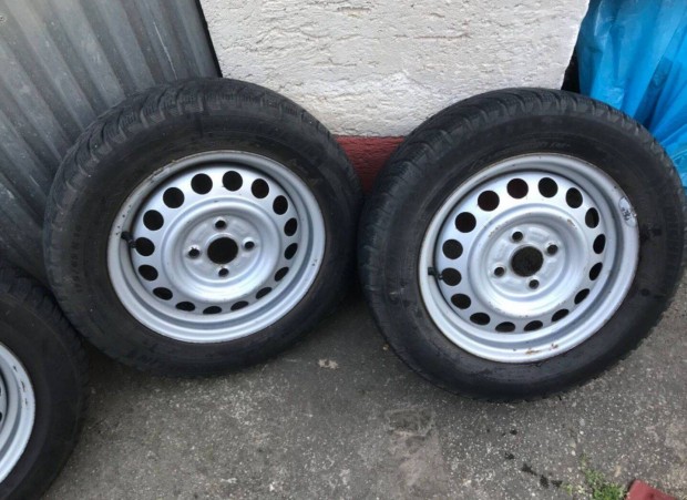 4 DB 14 colos Ignisre vagy Wagonr-re M+S acélfelnivel
